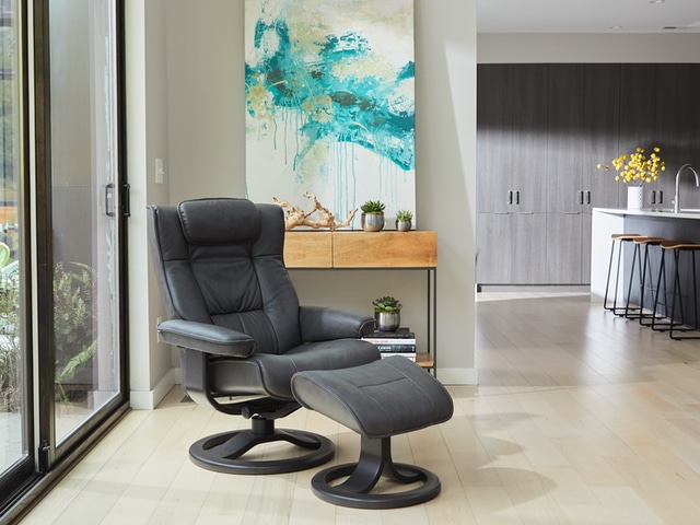 Fjords Regent Recliner & Ottoman