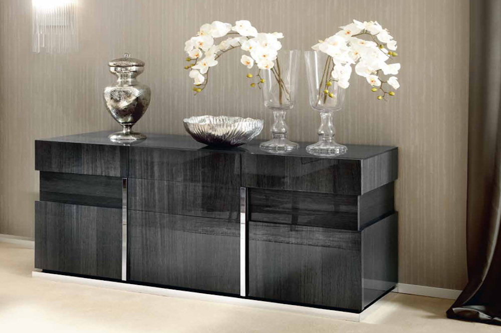 Monty 3-Door Buffet