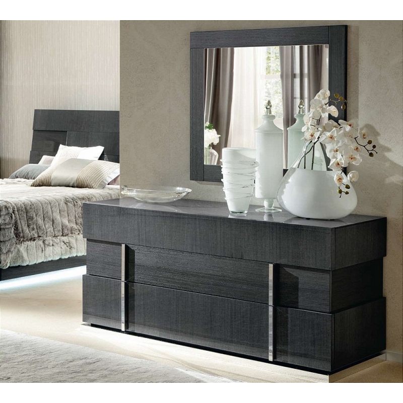 Monty 3-Door Buffet