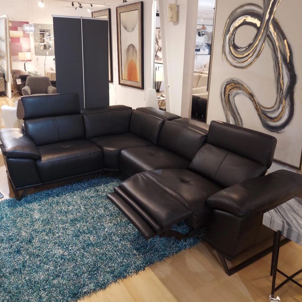 Avanti modern reclining sectional