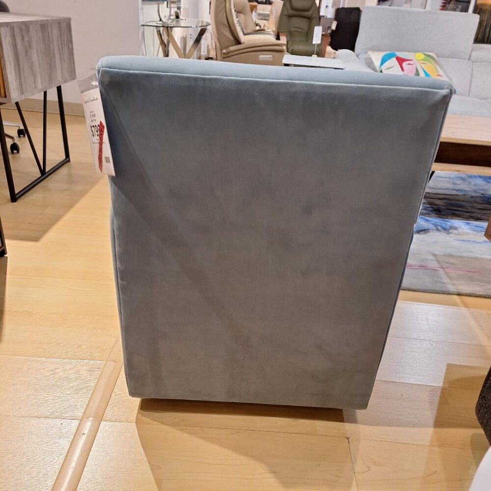 PIA Swivel Chair by Palliser