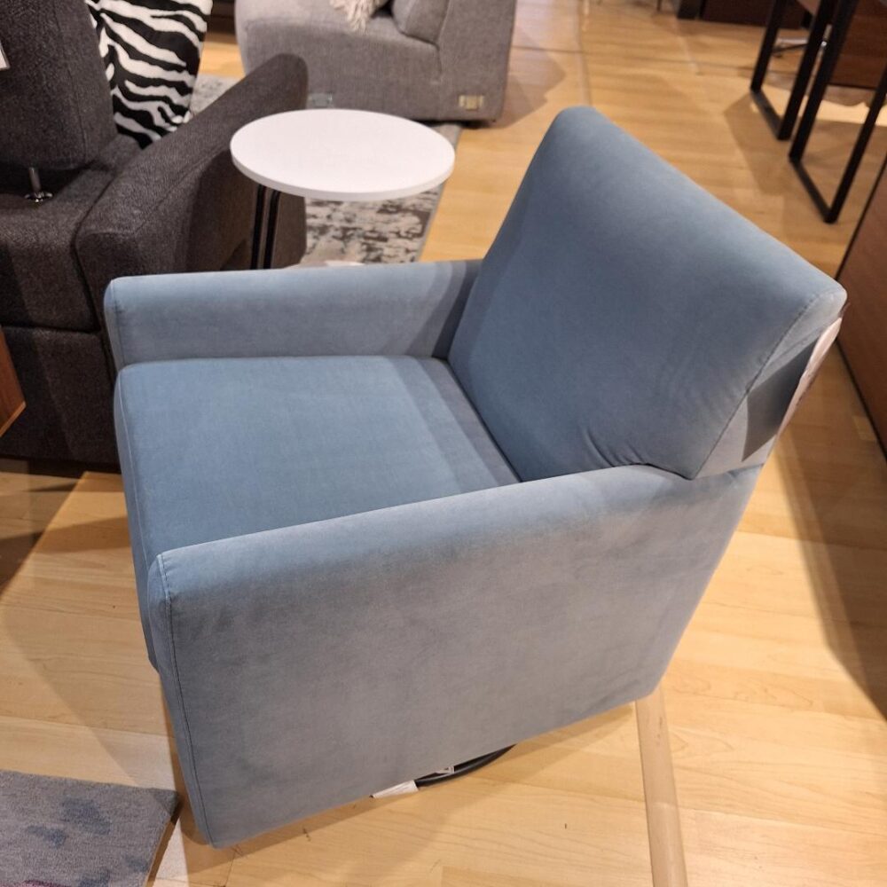PIA Swivel Chair by Palliser