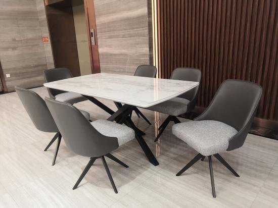 Juno Dining Table