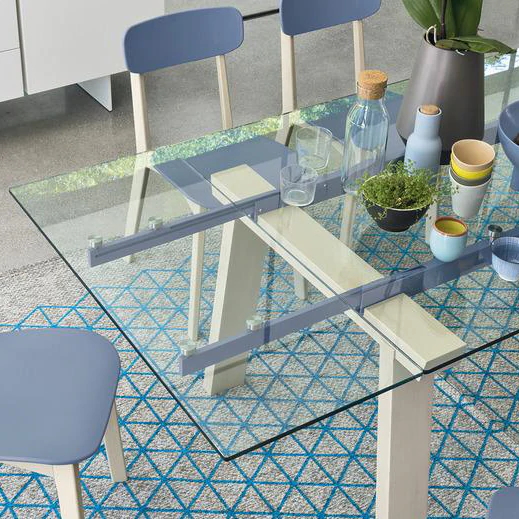 Levante Extension Dining Table