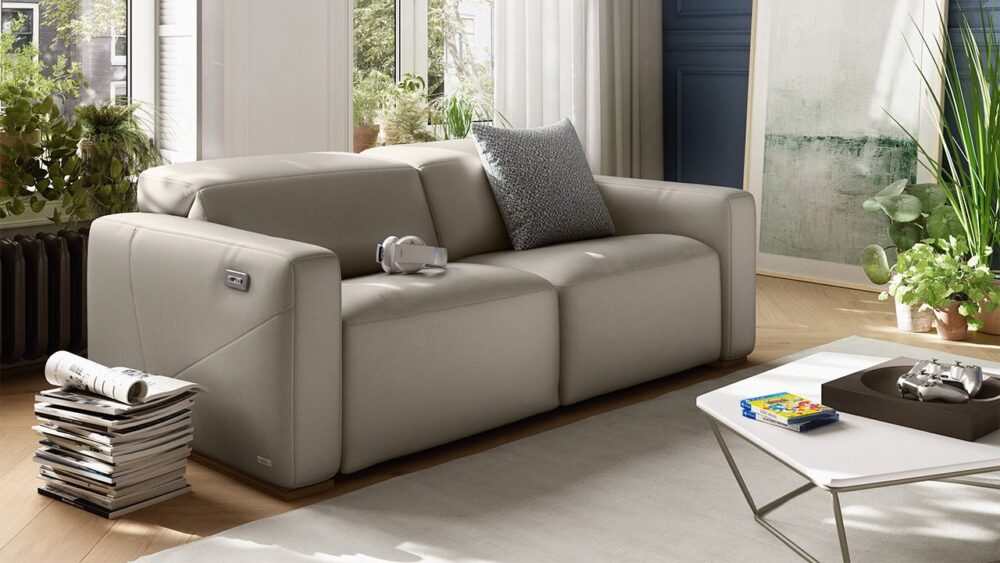 Baltimora Dual Power Sectional by Natuzzi