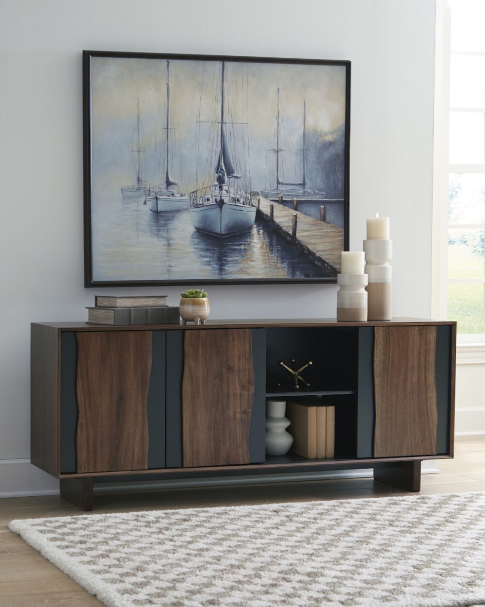 Elby Accent Cabinet